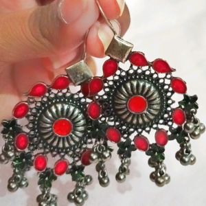 Beautiful Oxidised Earring With Freebees