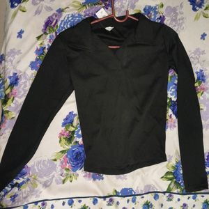 Black Full Sleves Fitted Top