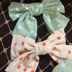 PACK OF 4 BIG SIZE POLKA DOT BOWS