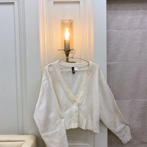 H&M WHITE CARDIGAN CUTE