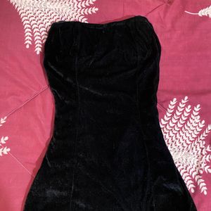 Mini black velvet dress 🐈‍⬛