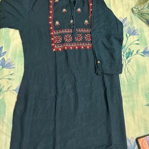 Set Of 4 Kurtis