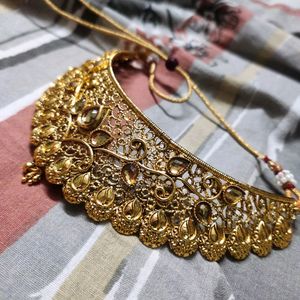 I Am Selling A Beautiful Gold Necklace