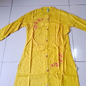 Yellow Kurta With Pink Embroidery, Front Slit