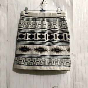 Woolen Skirt For women's