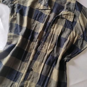 Women's Plaid Shirt