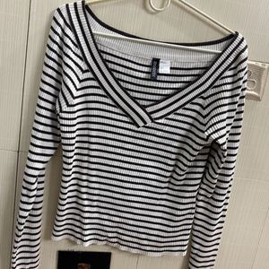 H&M Divided Top