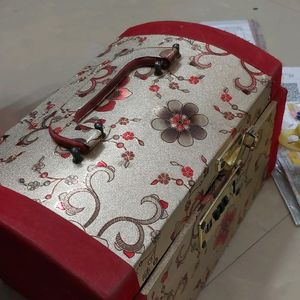 Jewelry Box Makeup Bo