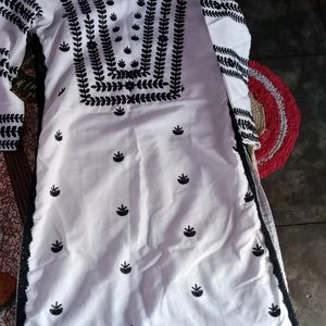 I Sell Thread Work Kurti