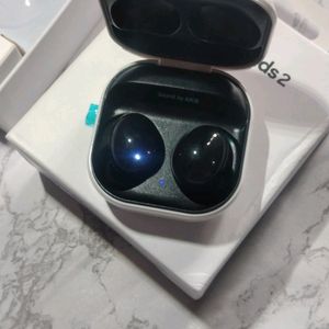 *🤩Samsung GALAXY BUDS 2024🤩**Offer In 900+ship