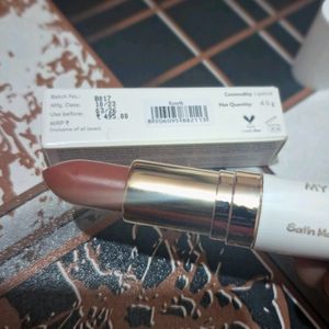 Myglamm Satin Matte Lipstick