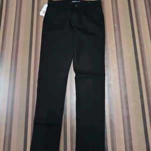 DG-105 Size-32 Straight Jeans