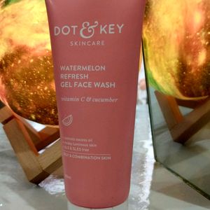 (Sealed) Dot & Key Watermelon + Vitamin C FaceWash