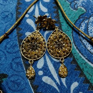 Women Golden Jewellery Set