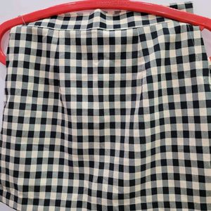 CLEARANCE SALE🎉Checkered skirt