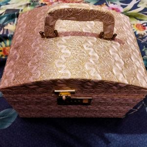 Golden Bridal Makeup Kit With Lock