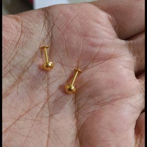 22crt Gold Studs