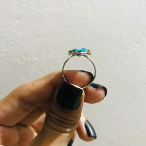 Beautiful Floral Stone Ring