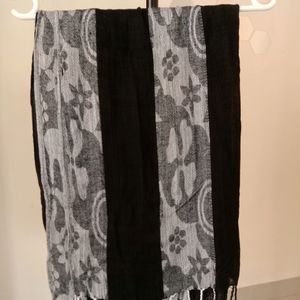 Black & White Stole