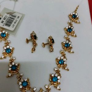 Gold Plated Blue Stone Necklace With Earrings