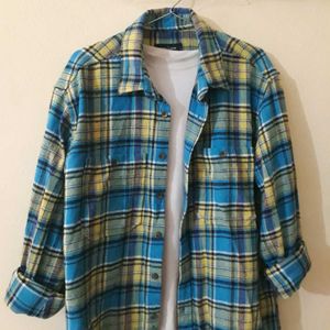 "Checkered Charm: The Ultimate Casual Shirt"