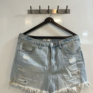 Forever 21 Lifht Wash Denim Ripped Shorts