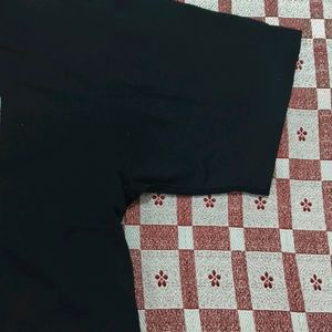 Black Strechable Crop Top Is Like New Condition