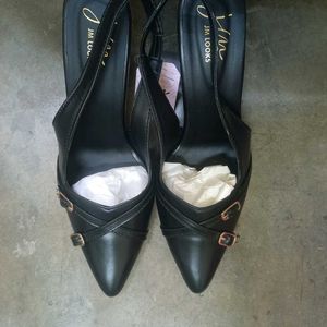 Black Buckel Stiletto Pointed Toe Heel