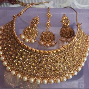 Alart Butiful Chokar Set Sell