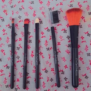 Makeup Brushes