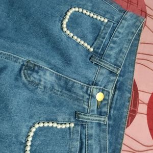 Urbanic jeans with pearl pocket ( high waisted)