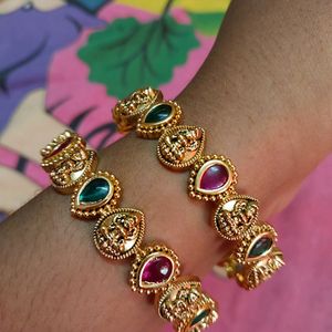 Lakshmi Bangle With Multistone. New 2.6