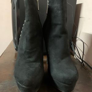 Metro Ankle Boots