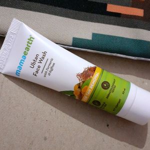 Mama Earth Face Wash