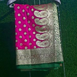 😍Beautiful  rani😍 pink Banarasi silk  saree😍😍