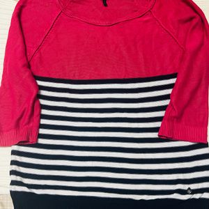 Dark pink Benetton top