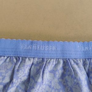 Original Van Heusen Panties Size Medium