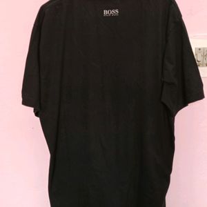 HUGO BOSS Men's Black Tshirt