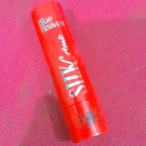 Blue Heaven Slik Creme Rich Red Color Lipstick