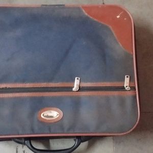 Vintage Traveling Bag Suit Case Laugage Ba