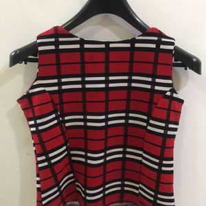 Plaid Red-Black-White Sleeveless Crop Top