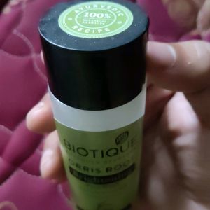 BIOTIQUE BRIGNTENING FACE WASH