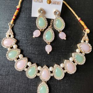 Kundan Necklace Set