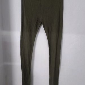 Green Leggings Size 42