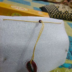 I M Selling A Beautiful Green Necklace