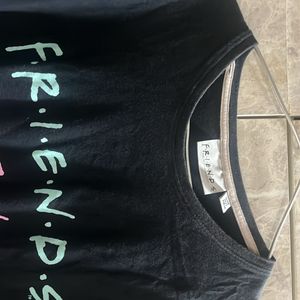 F.R.I.E.N.D.S T-shirt