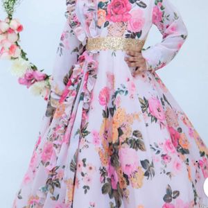 Info Western Lehanga Gown