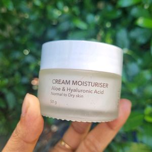 Hyaluronic Acid Moisturizer For Dry To Normal Skin