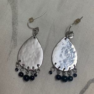 Silver And Black Beads Earrings