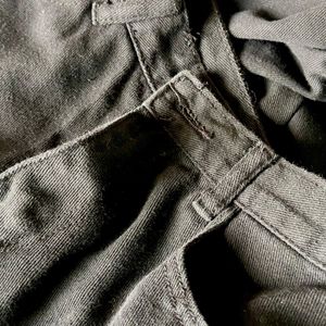 Urbanic Straight Fit Cutout Jeans